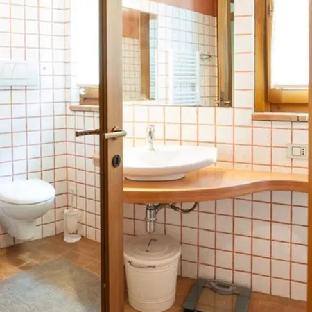 Apartament Villa A Svarchi Marcelli
