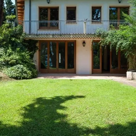 Villa A Svarchi Marcelli